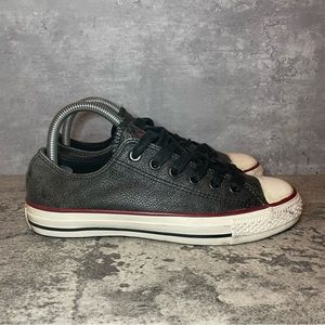 Converse All Star Chuck Taylor Low Leather Sneakers Womens sz 7.5